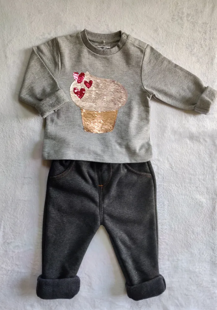 Winter Cupcake Sweatshirt And Gray Trouser Set