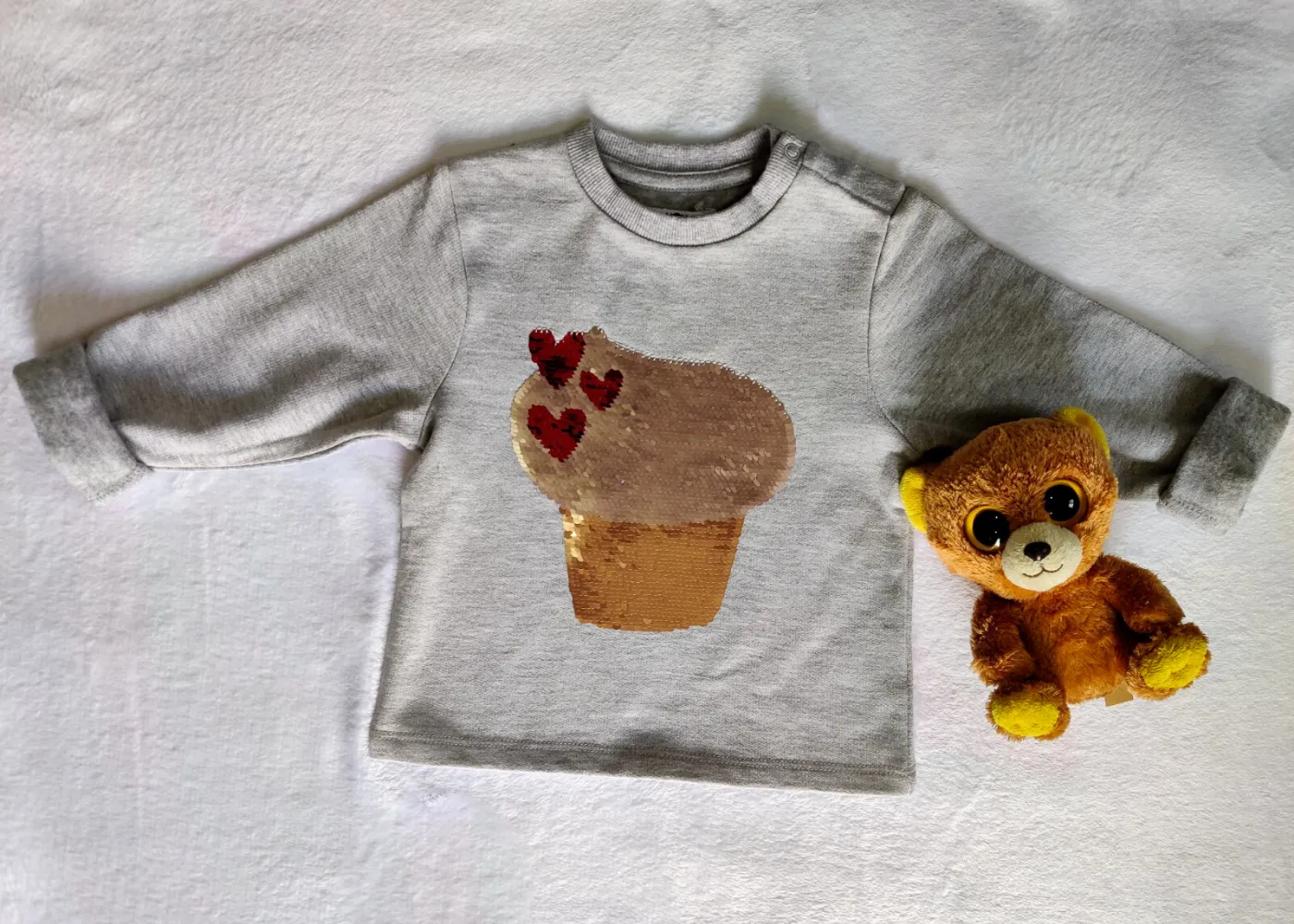 Winter Cupcake Sweatshirt And Gray Trouser Set